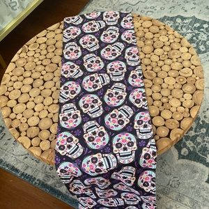 Novelty Retro Skulls Pattern‎ Printing Table Runner